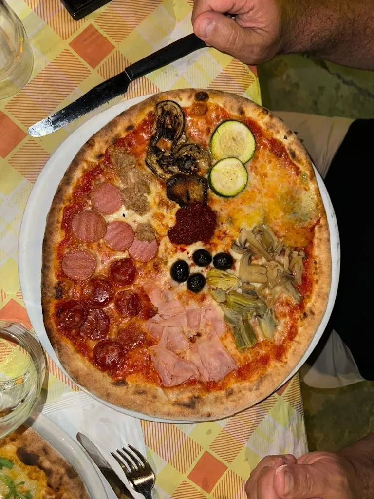 Giuseppe Tirolese_Bar Ristorante Pizzeria Tabaccheria “Le 9 stelle”_Strongoli_review