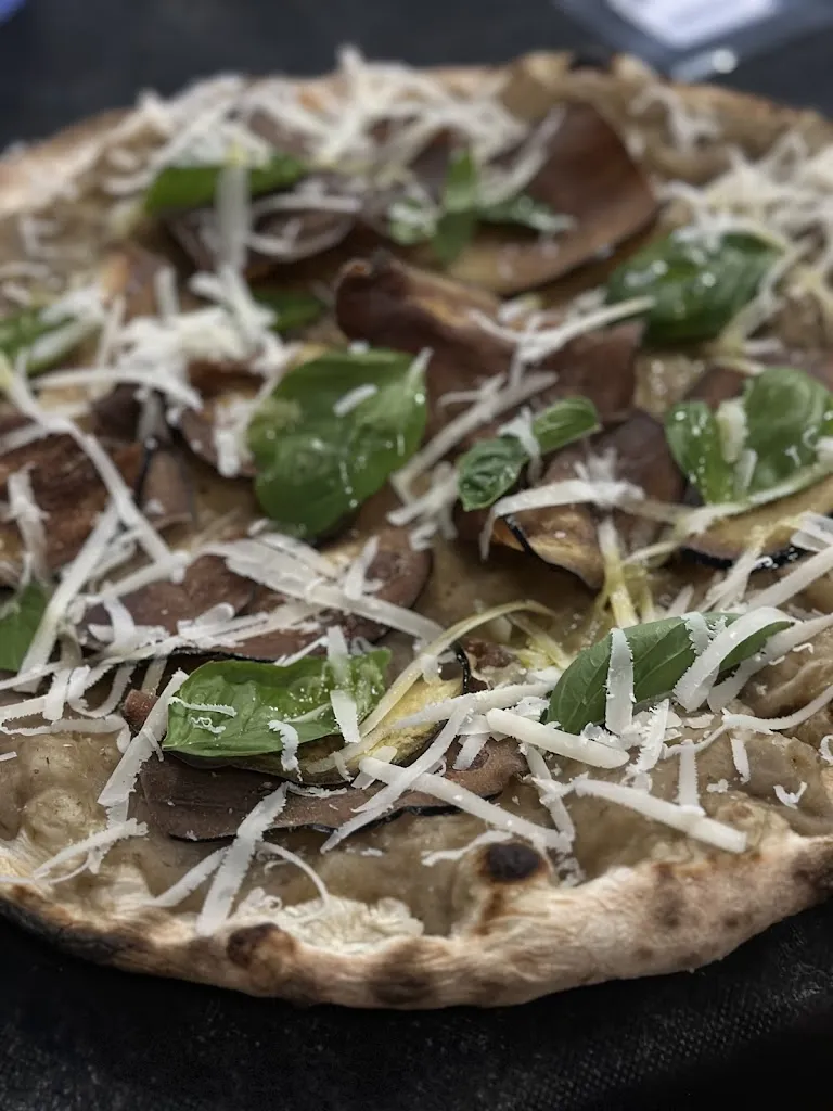 Maria Clara Tiberi_IDRO Pizzeria_Tiriolo_review