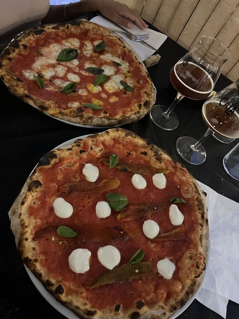 IDRO Pizzeria_Tiriolo_slider_image_3