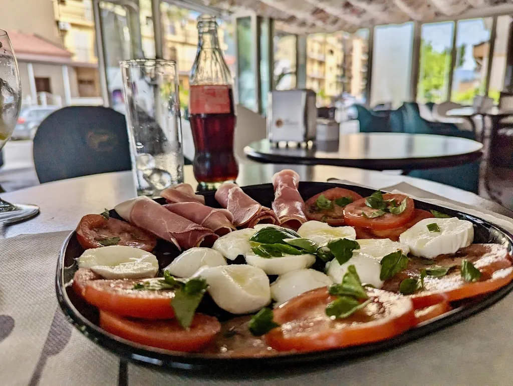 Menu_Gino's American Bar_Tortora_image_1