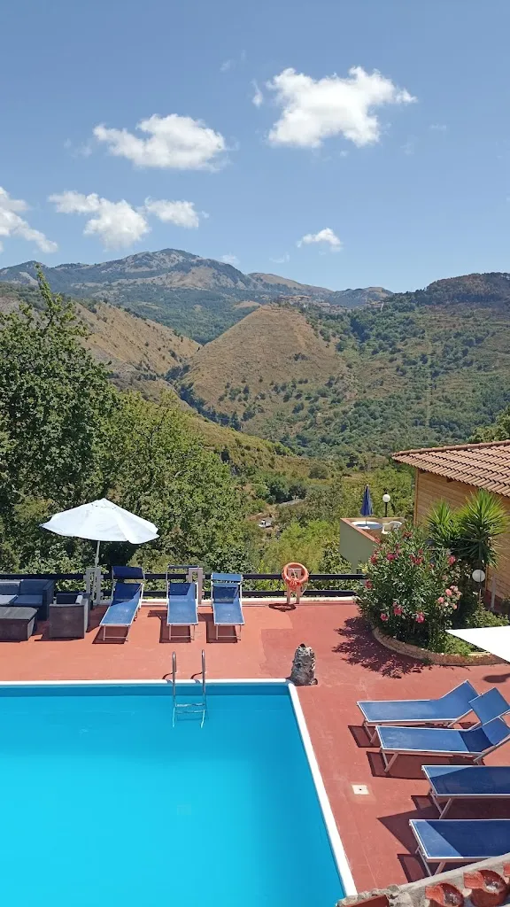 Patroclo Olivieri_Hotel Ristorante Brutium_Tortora_review