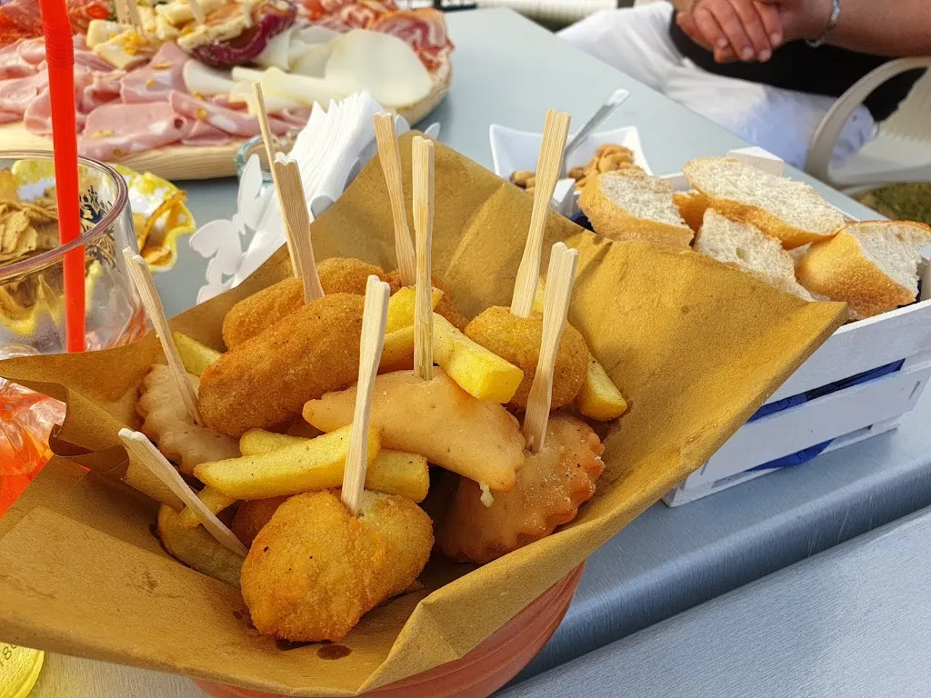 Cafè On The Road - Bar Ristoro_Tortora Marina_slider_image_2