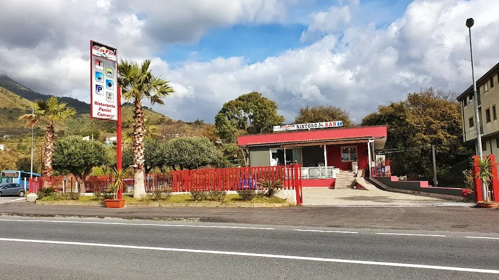 Cafè On The Road - Bar Ristoro_Tortora Marina_slider_image_3