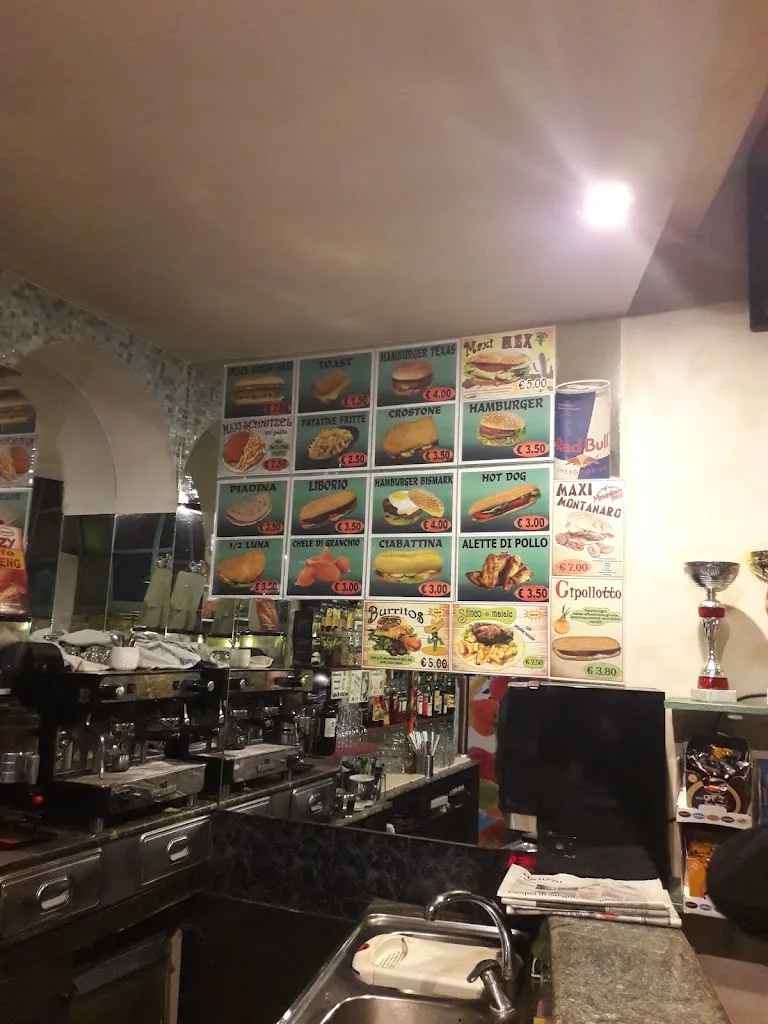 Gianfranco Le donne_ZENIT Bar Pub_Ateleta_recensione