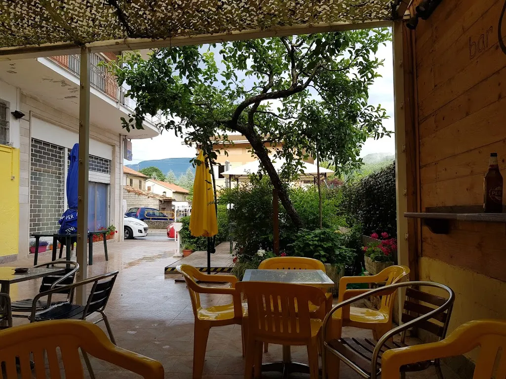 ZENIT Bar Pub restaurant in Ateleta