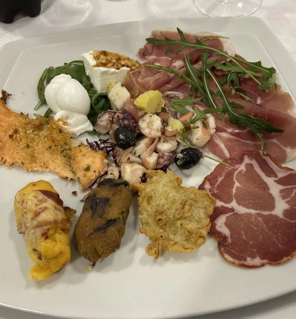 Ristorante Pizzeria da Mirko_Vaccarizzo Albanese_slider_image_2