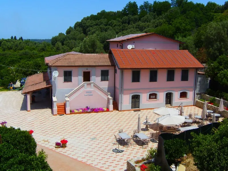 Agriturismo villa cristina_Varapodio_slider_image_2