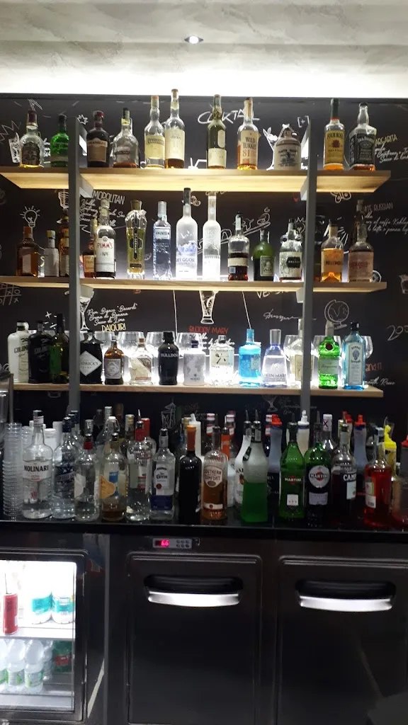 Aniello De Magistris_Pub Birreria Trinita'_Verbicaro_review