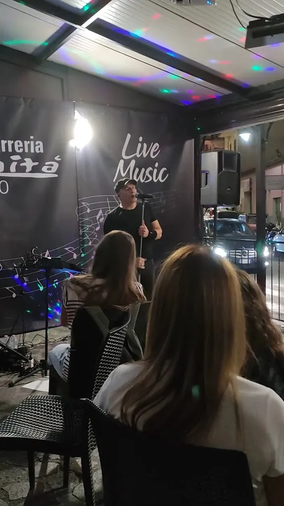 Pub Birreria Trinita'_Verbicaro_slider_image_2