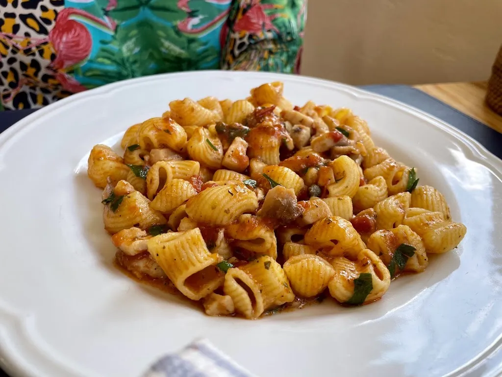 Sergiu Che_La Signora Del Vento_Villa San Giovanni_review