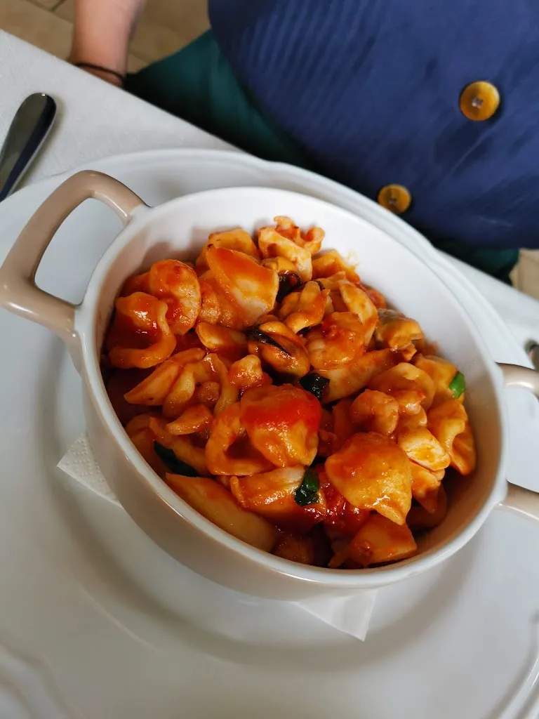 Benjamin Meyer_La Signora Del Vento_Villa San Giovanni_review