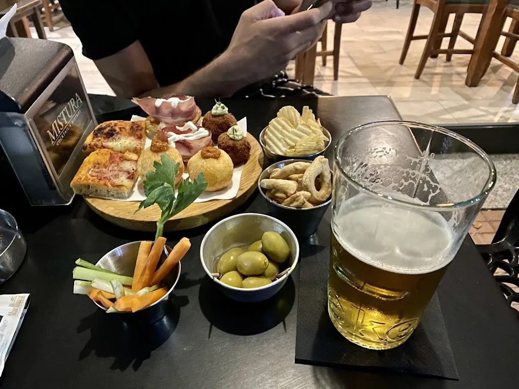 Vincenzo Guarino_Mistura cocktails&bistrot_Trebisacce_review