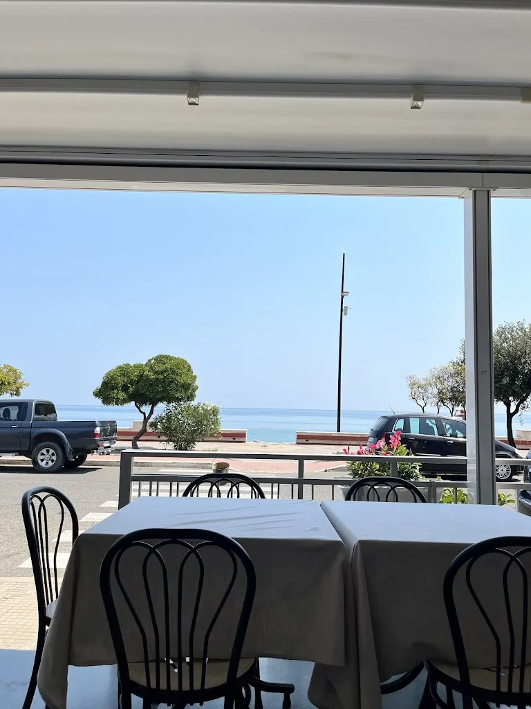 Ristorante Pizzeria Da Raffaele_Trebisacce_slider_image_3