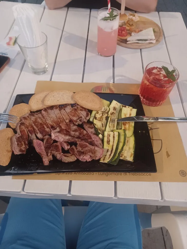 Menu_BeAt 711_Trebisacce_image_1