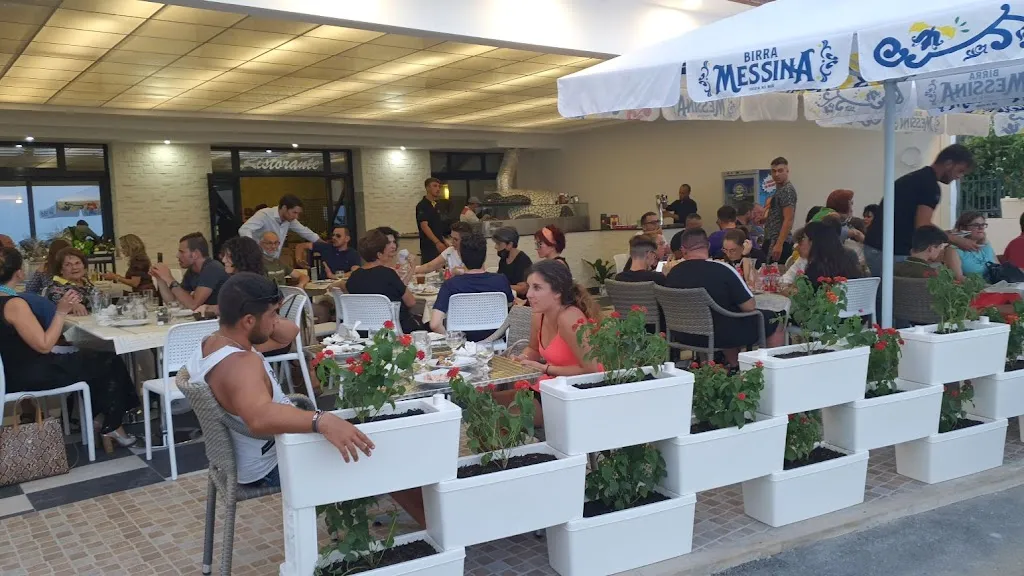 Accademia pizzaioli enotria Salvatore Catapano restaurant in Trebisacce