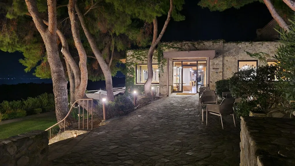Laszlo VARGA_Masseria Torre di Albidona_Trebisacce_review