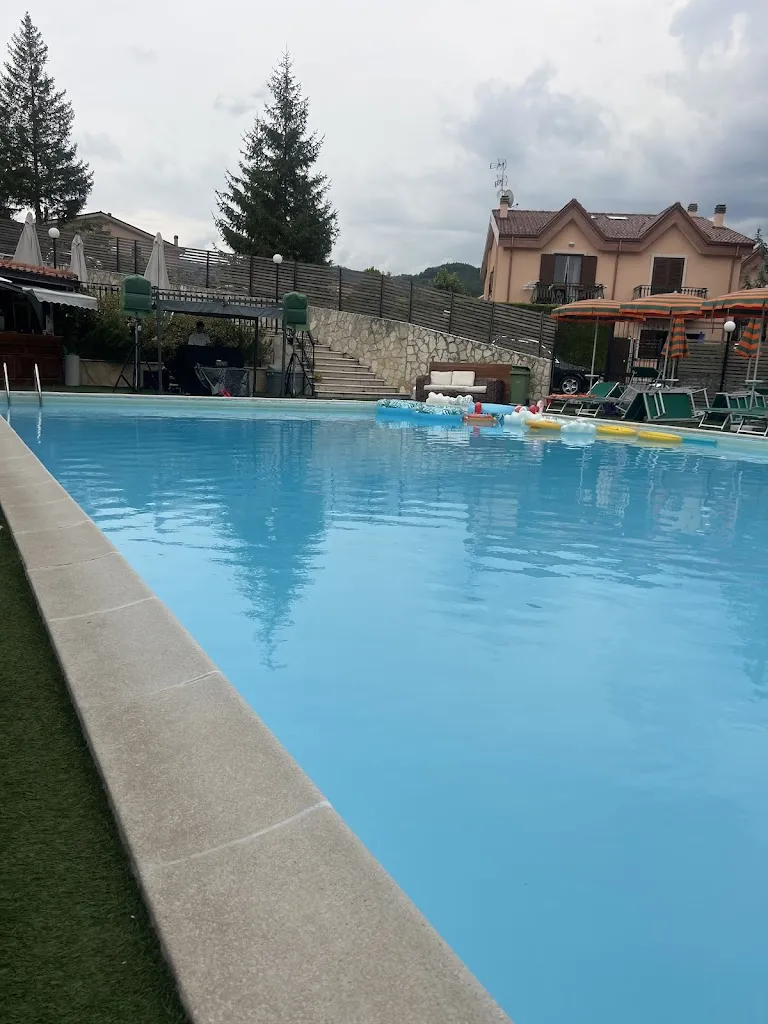 Luigi Cerqua_Il Rifugio del Cavaliere Complesso Turistico _Ateleta_review