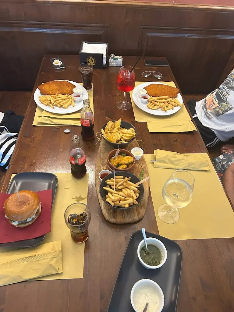 Massimiliano Volterra_Il Rifugio del Cavaliere Complesso Turistico _Ateleta_review