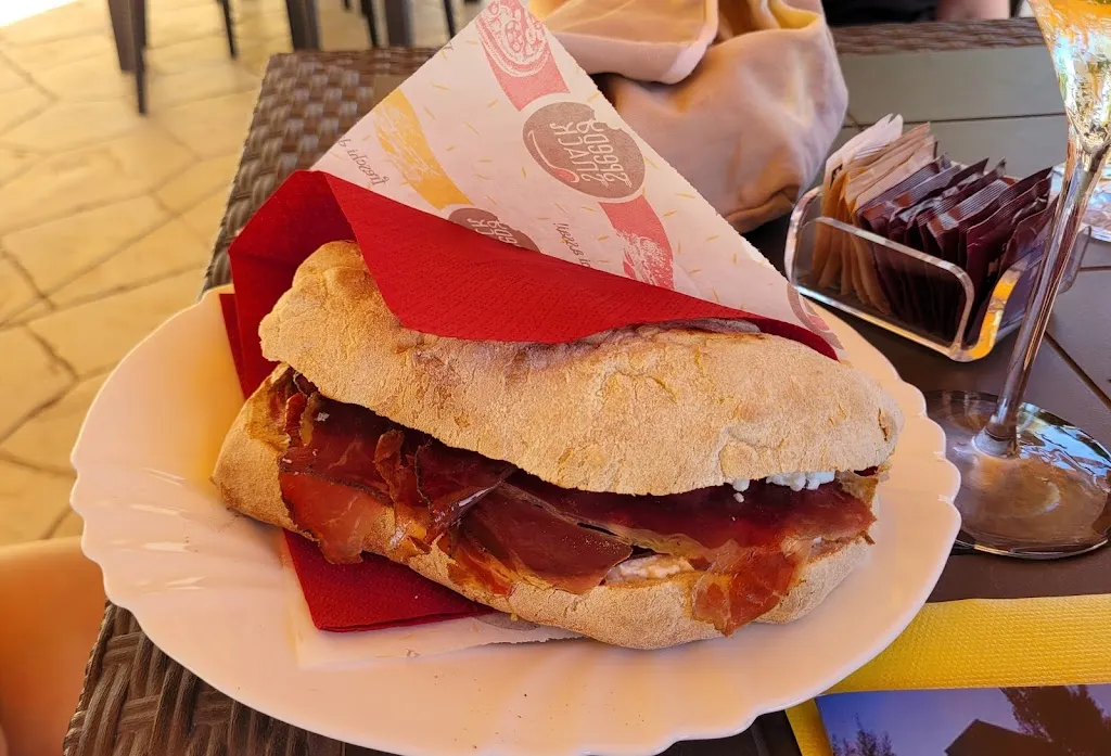 Petr_Ristorante Le Grotte di DeSo_Zungri_review