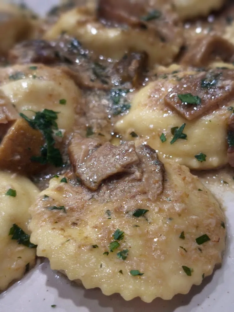 Mimmo Benivento_Al Bistrò 2.0 Pub Pizzeria Restaurant Winner Bar_Acerno_review