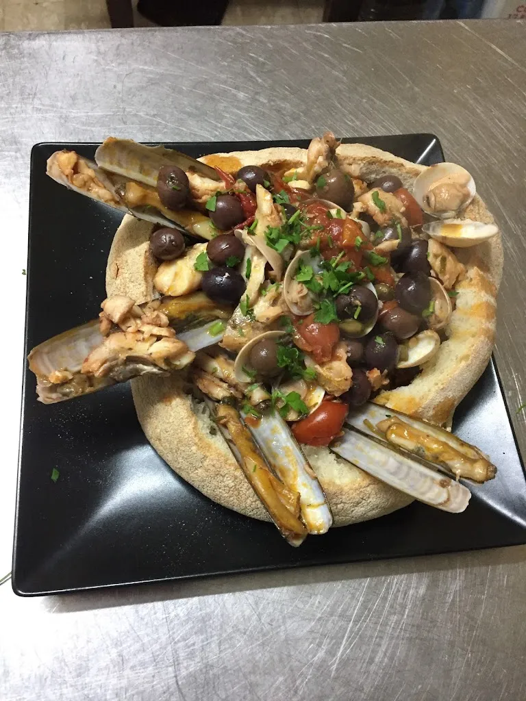 La Piazzetta Cafe & Restaurant_Acerno_slider_image_2