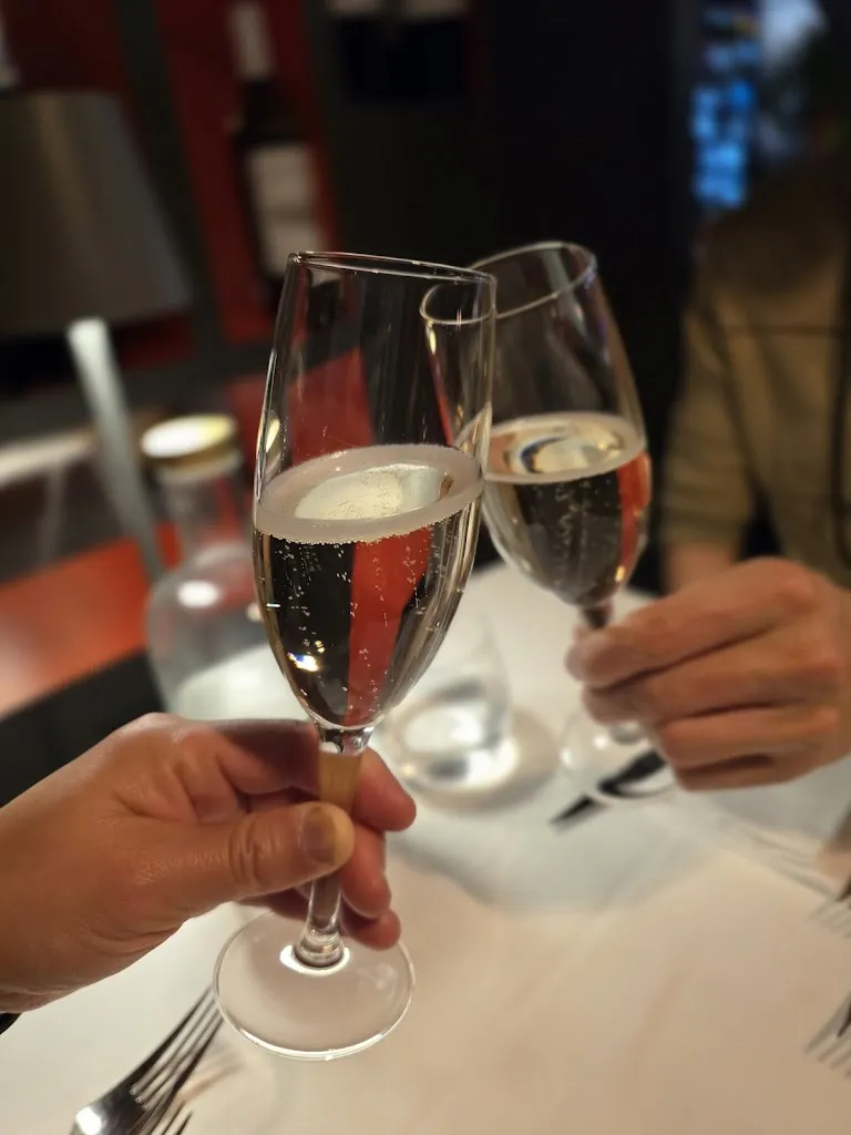 Pamela Seak_La Fata Ignorante_Weather Station_review