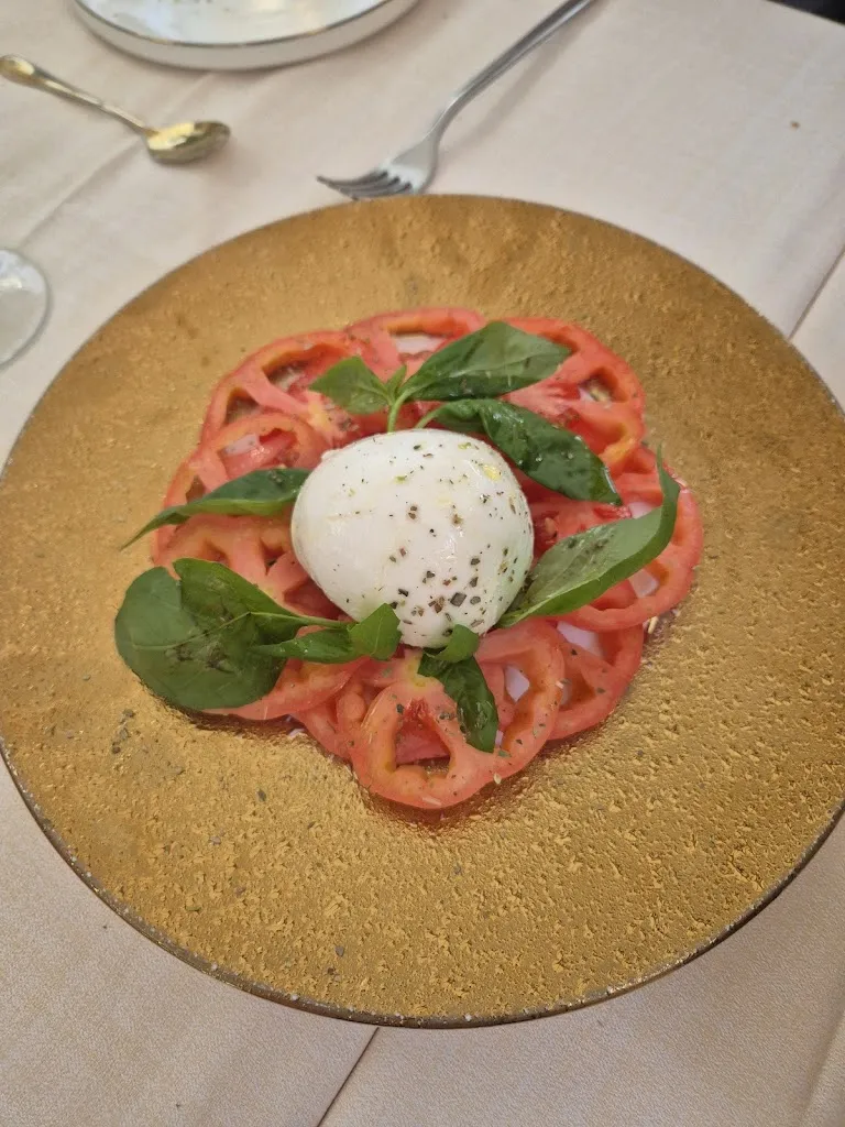 Charlotte Buckland_Vattani Elegant Italian Restaurant & Cocktail Bar_Weather Station_review