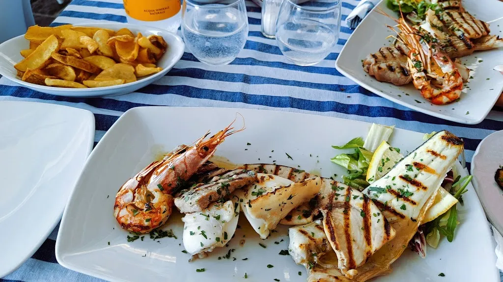 Sir Thecos_Porta Marina Seafood_Weather Station_review