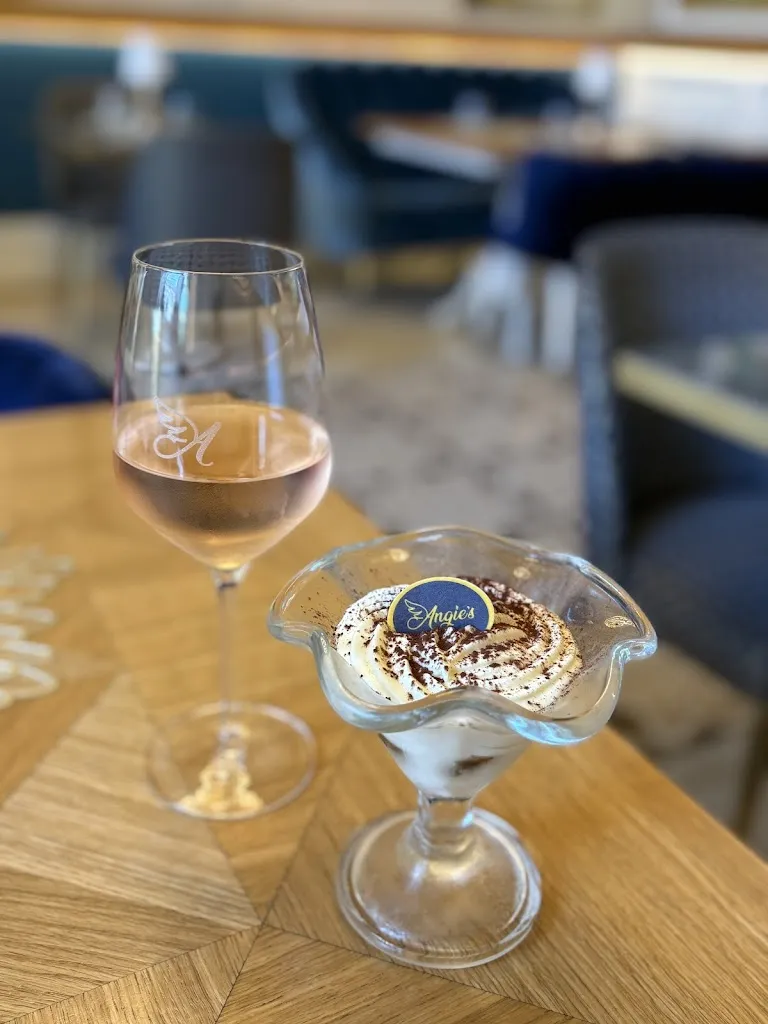 Angelina Titova_Angie’s Restaurant_Weather Station_review