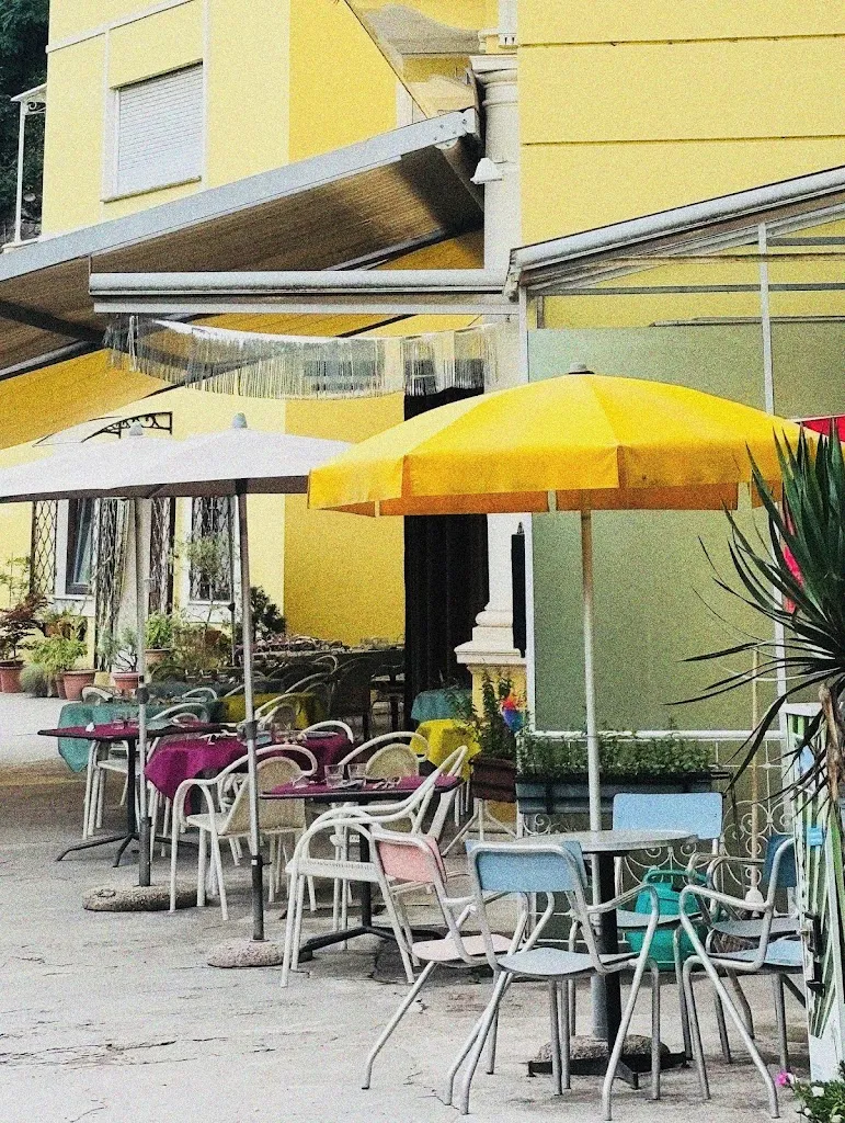 Meteo Restaurant & Bar_Weather Station_slider_image_1