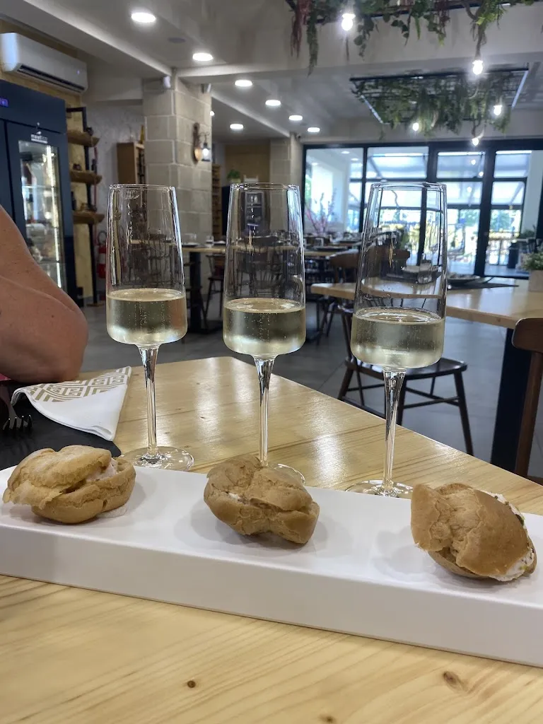 Giovanna De Risi_Heredita - Storie di brace_Acerra_review