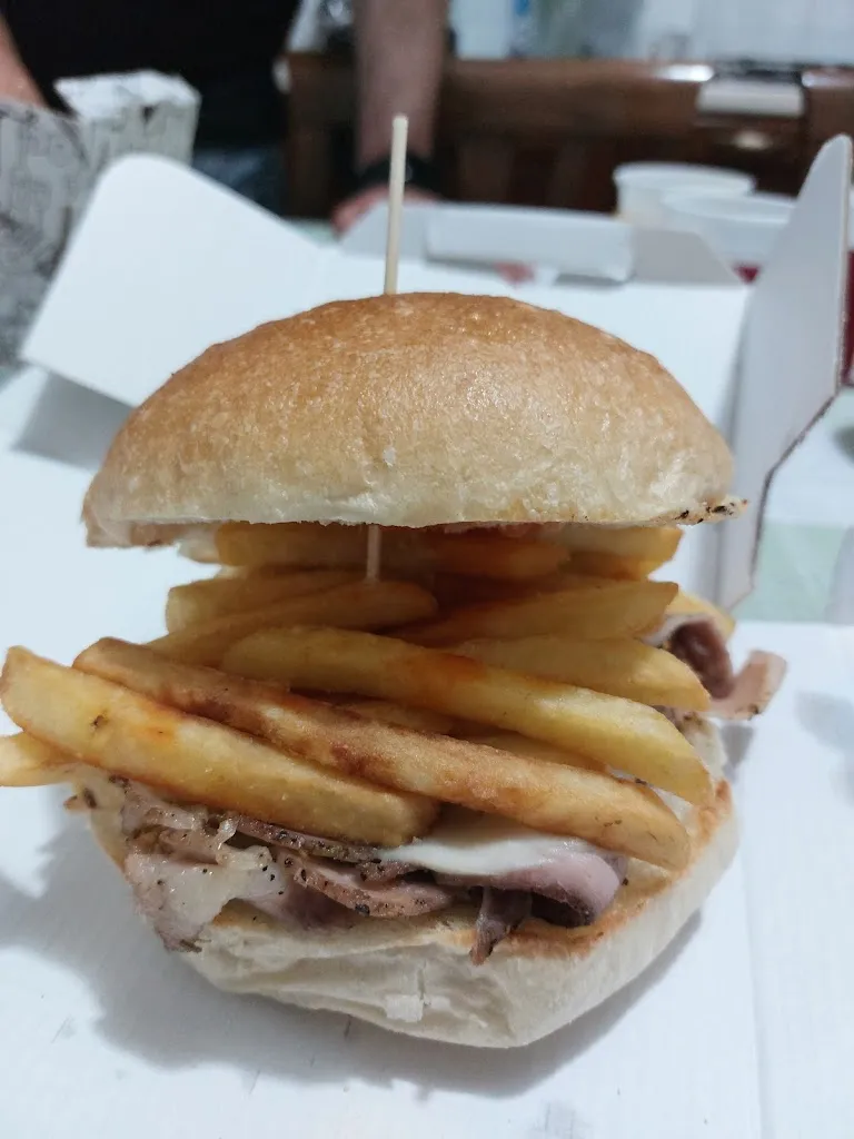 Menü_Royal burger_Acerra_Bild_6