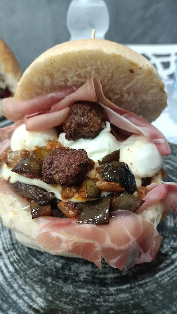 Antonio Maps_Royal burger_Acerra_Bewertung