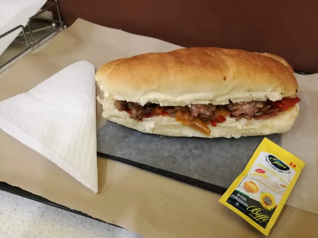 Rosa Maria Renella_SQUI.SI.TO. PUB_Acerra_review