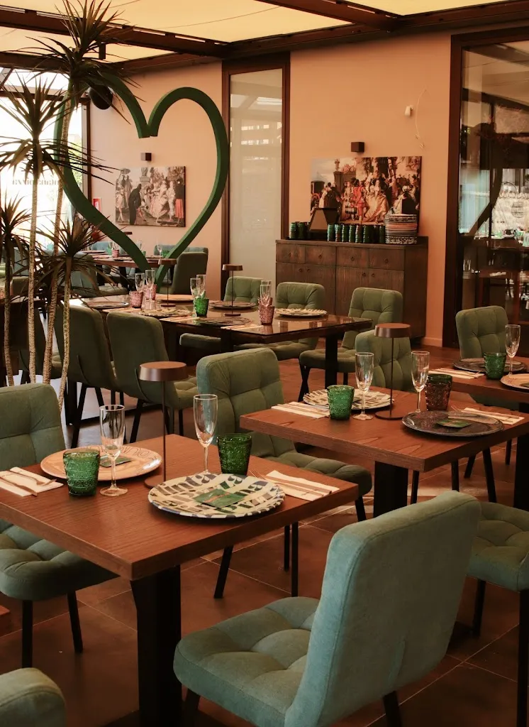 Hintana Pizza Acerra_Acerra_slider_image_1