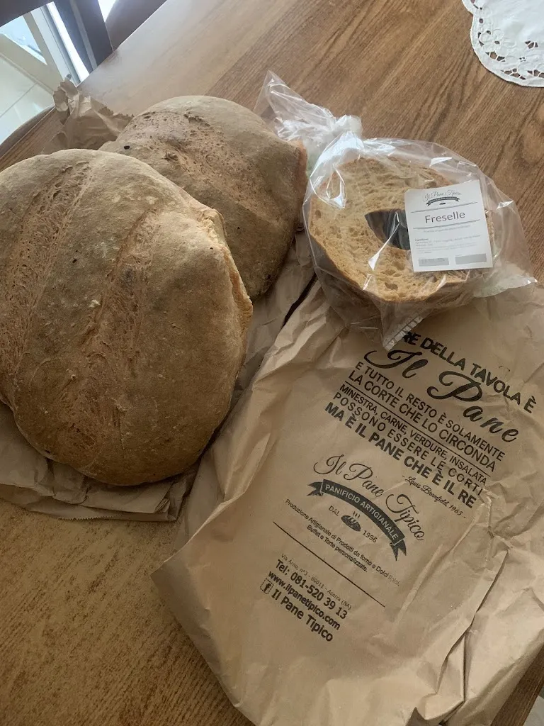 Enzo Rea_Il Pane Tipico_Acerra_review