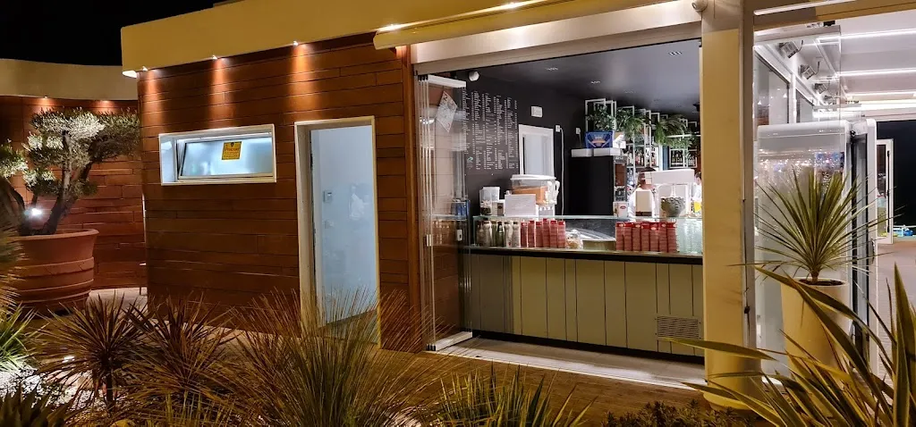 Lido Pesce Palombo restaurant in Fossacesia