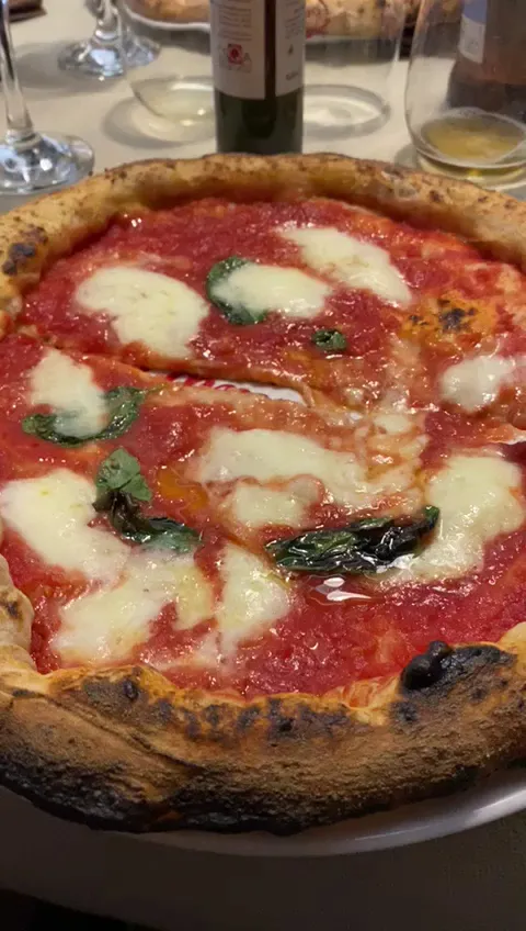 Pizzeria Attilio Albachiara Pummarò restaurant in Acerra