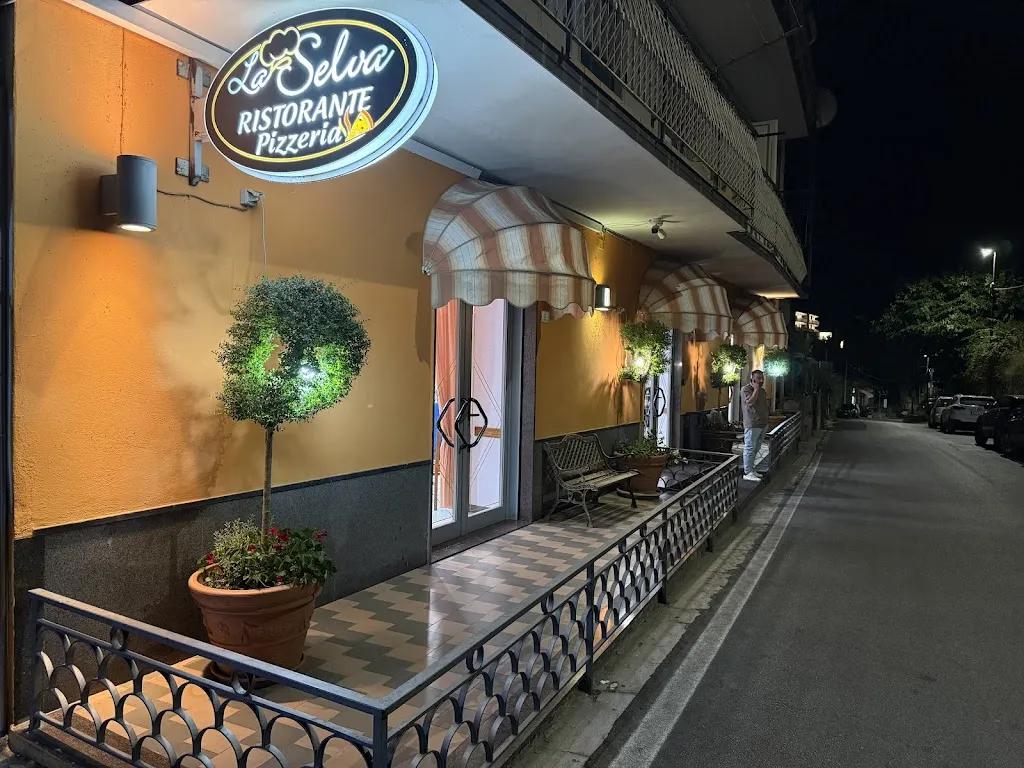 Restaurant La Selva Di Fusco Antonio_Agerola_slider_image_1