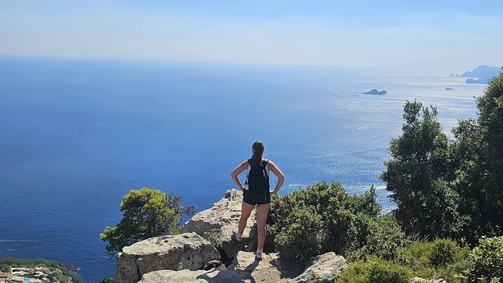 Finley Hurst_Antichi Orti del Sole_Agerola_review