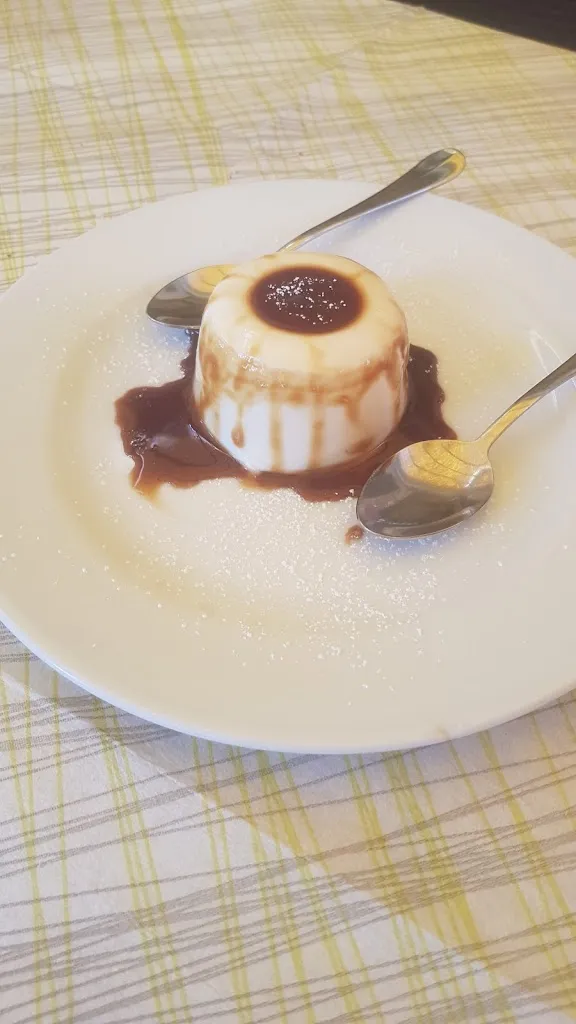 Adriano Continisio_La Libellula_Ateleta_review