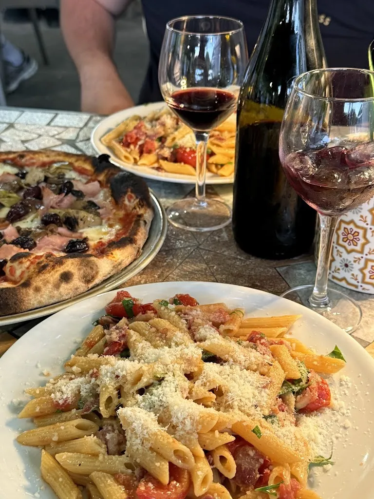 Jamila Ismayilova_Crazy Burger Bar Paninoteca_Agerola_review