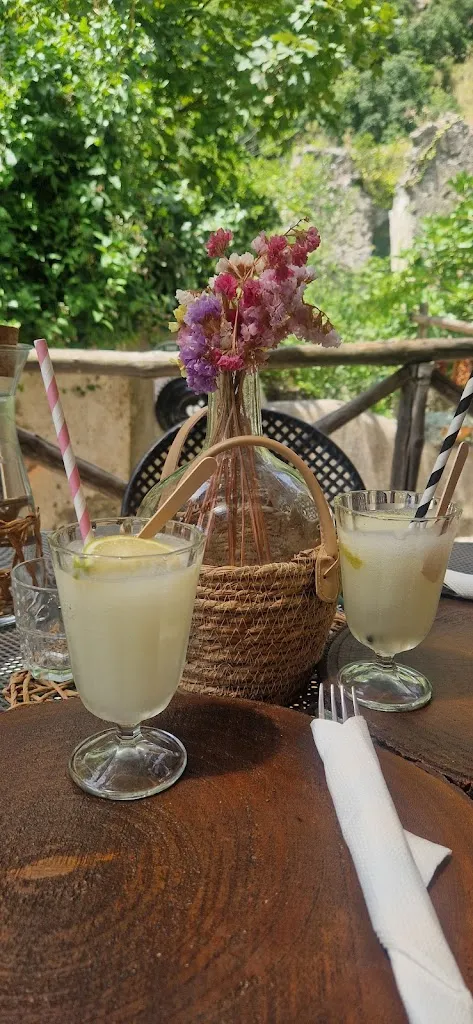 Katie Sullivan_Agricola Fore Porta_Agerola_review