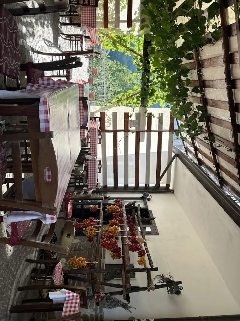 Manolo Rodriguez_Ristorante @ Agriturismo Il Pettirosso_Agerola_review