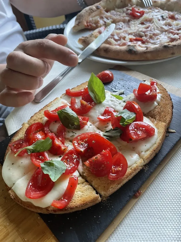 Abigél Gulyás_hosteria la pennata_Agerola_review