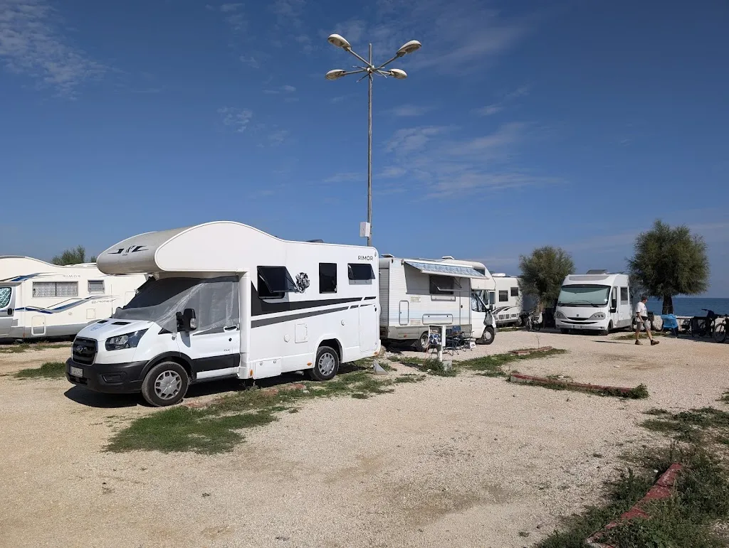 Pavlos Pavlidis_Il chiosco mare da Franca_Fossacesia_review