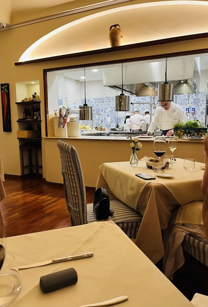 Gladys Navarro_La Taverna Del Leone_Agerola_review