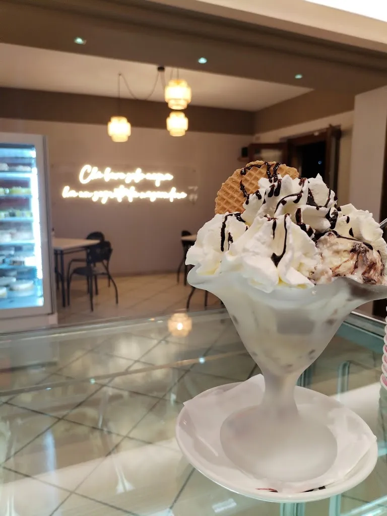 Top bar gelateria pizzeria_Agerola_slider_image_2