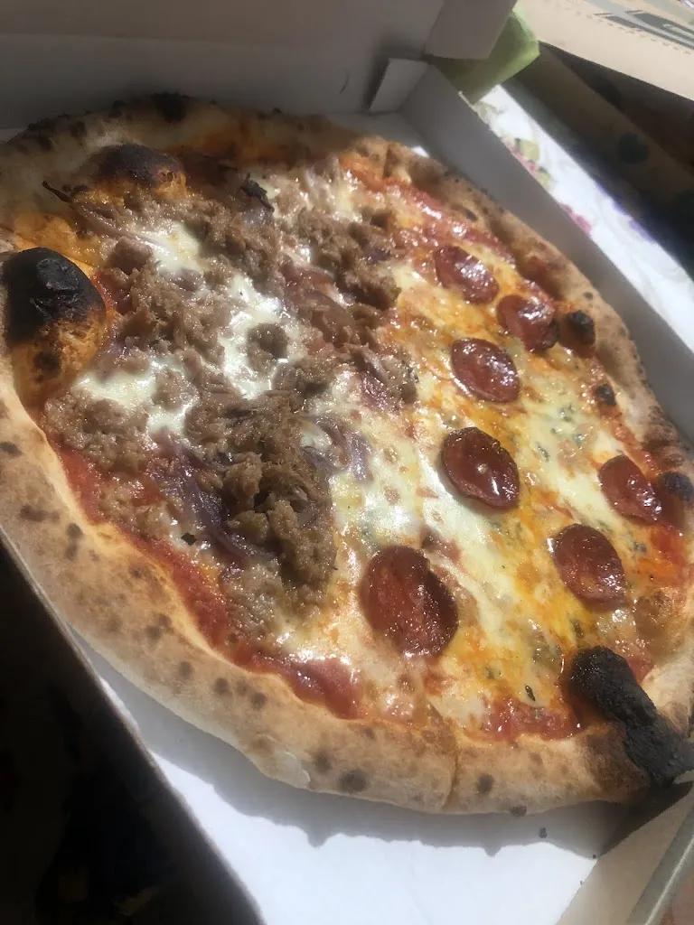 Alessia Cirillo_Pizza Max D'Asporto_Ailano_review