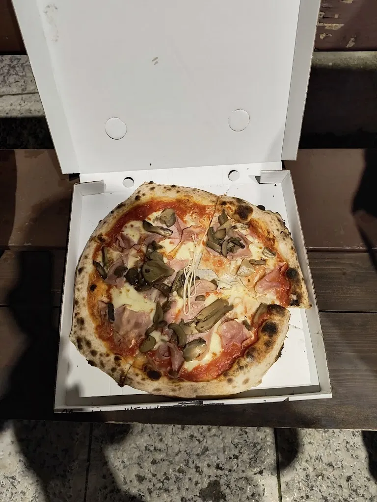 Pizza Max D'Asporto_Ailano_slider_image_2